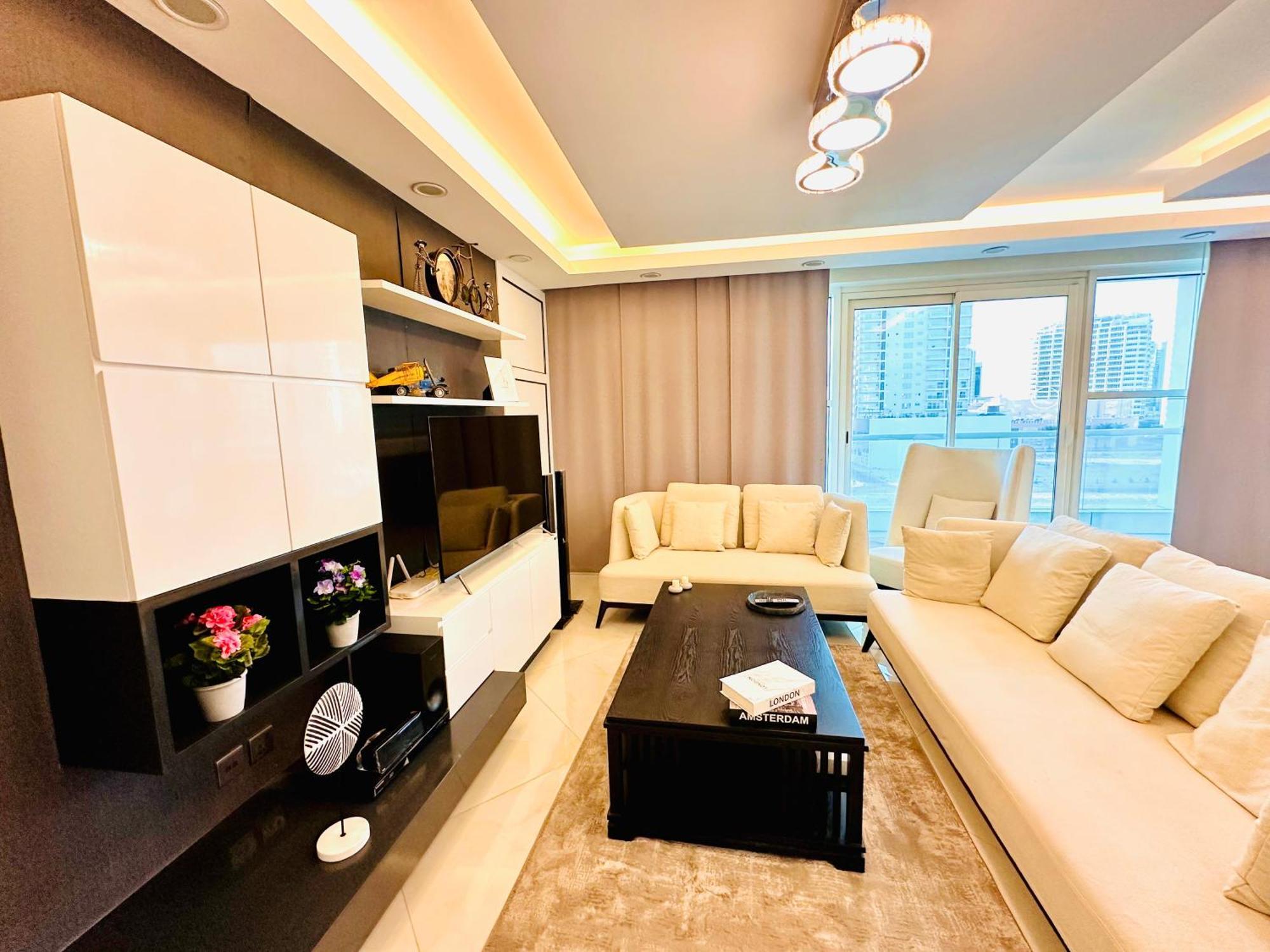 Saxophone Suites Muharraq Buitenkant foto